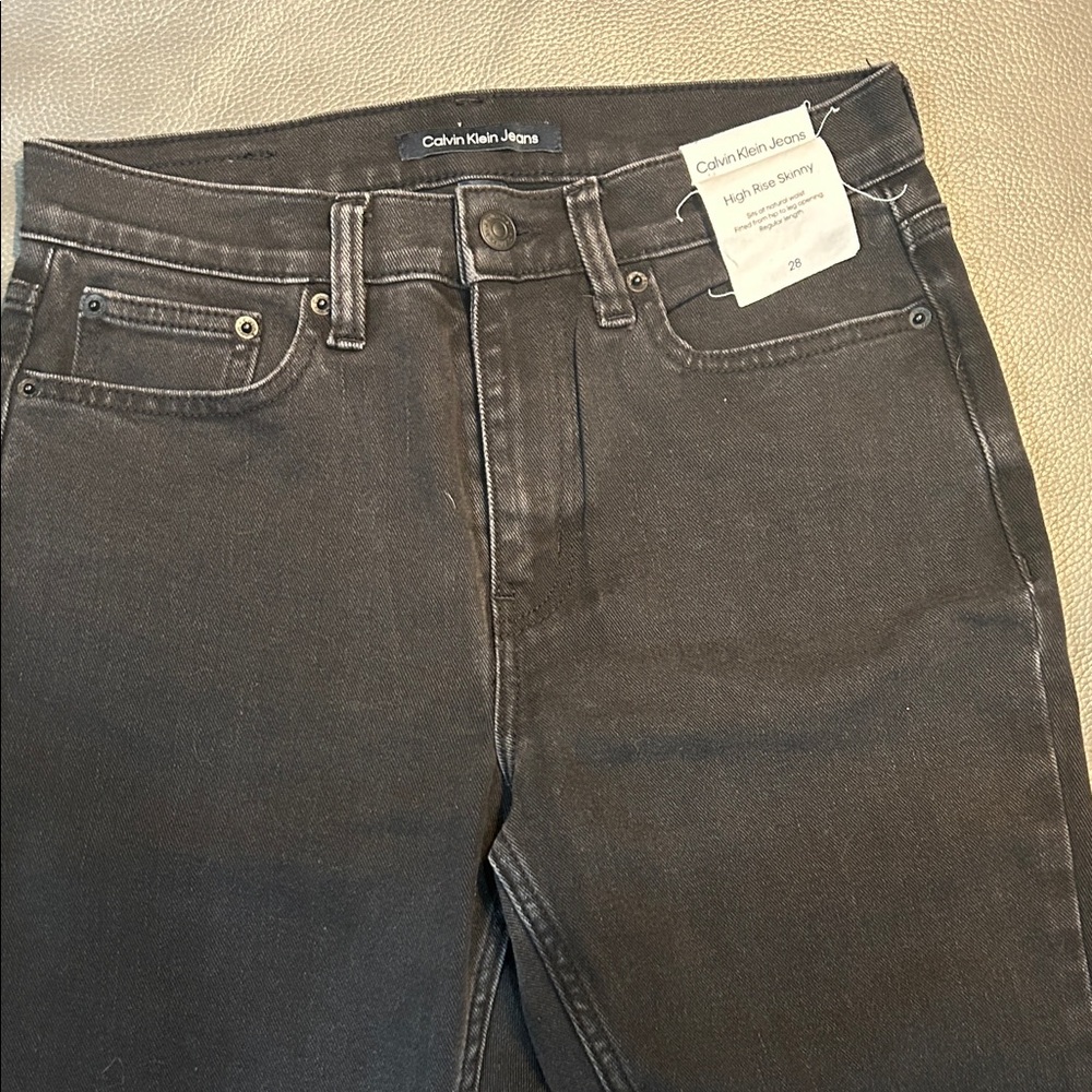 Calvin Klein High Rise Skinny Womens Black Jeans, size 28 - Picture 4 of 8